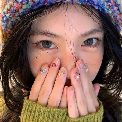 脆弱的英雄
